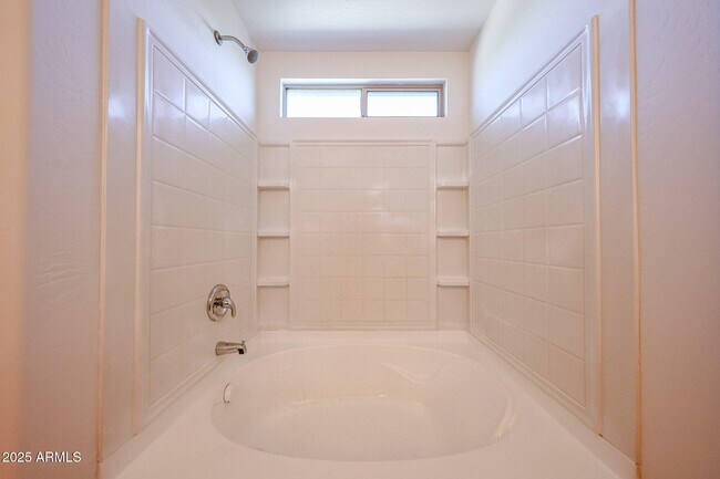 Building Photo - 5318 W Maldonado Rd