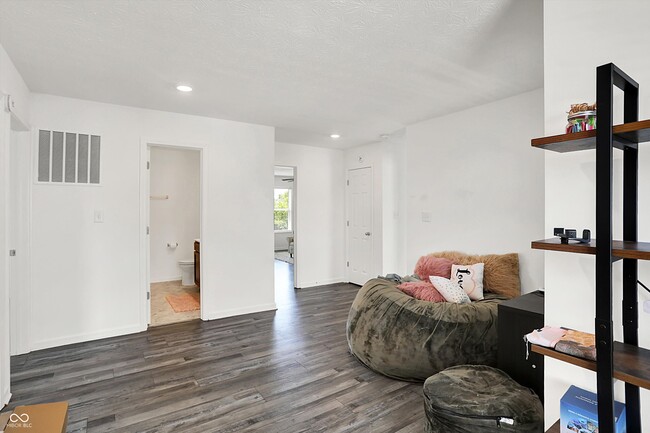 Building Photo - 10223 Caprock Canyon Dr