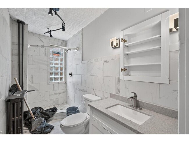 Building Photo - 2630 Blaisdell Ave