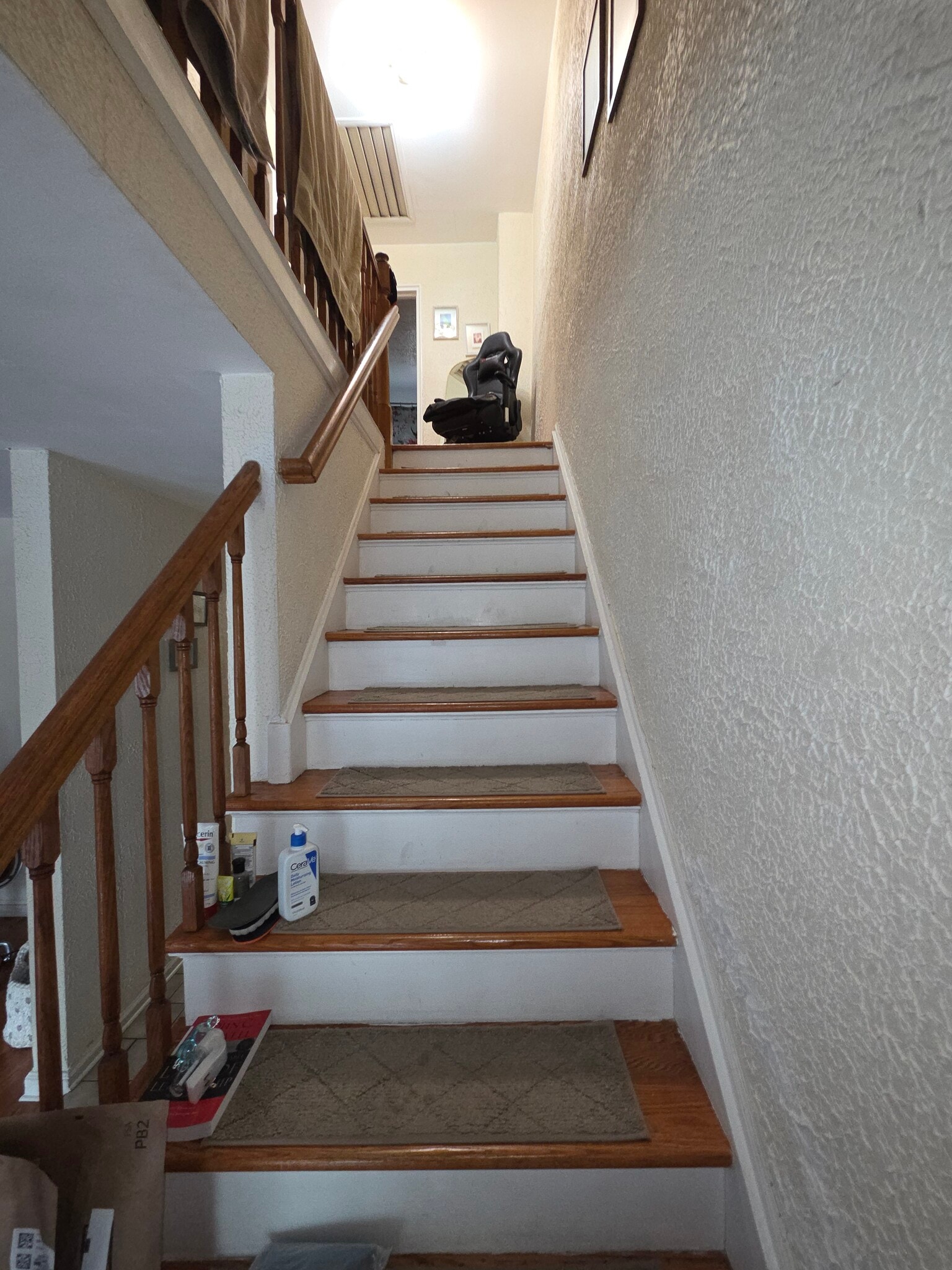 Building Photo - 552 Manor Ridge Rd