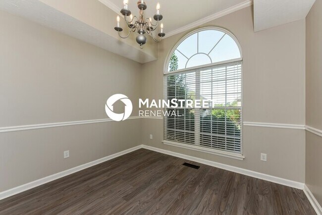 Building Photo - 4 Bedroom Pet-Friendly Home in Hendersonville, TN with Main Street Renewal