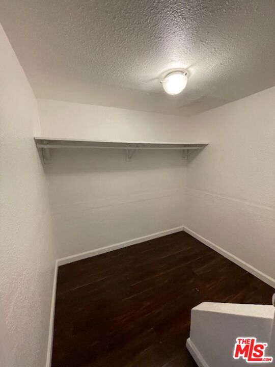 Building Photo - 604 Eye St