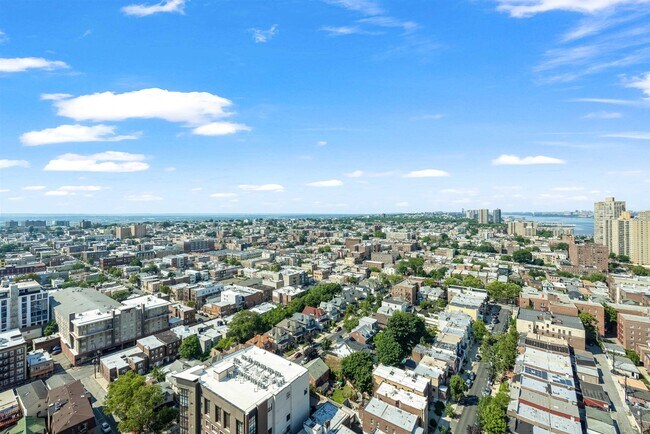 Building Photo - 6040 JFK Blvd E