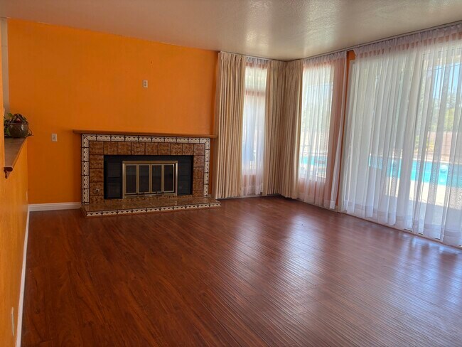 Building Photo - 948 Ettin Ave