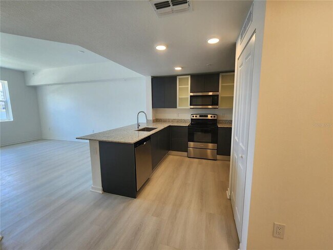 Building Photo - 5579 Millenia Park Blvd