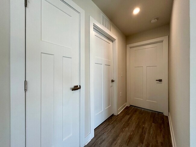 Building Photo - 5427 Hughesdale Dr