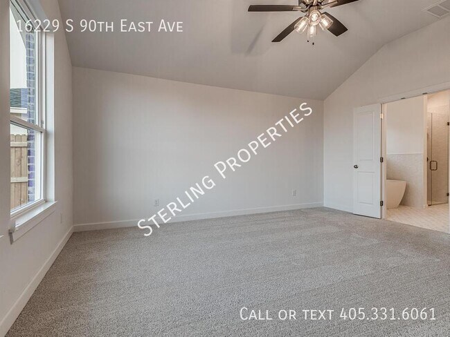 Building Photo - 16229 S 90th E Ave
