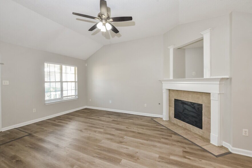 Building Photo - 1153 Cross Valley Cove