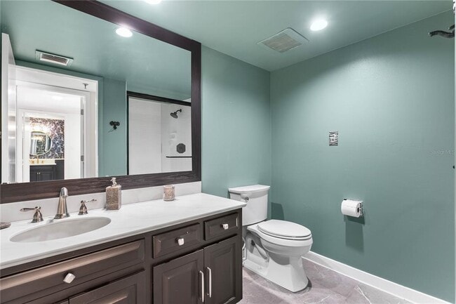 Building Photo - 3301 Bayshore Blvd