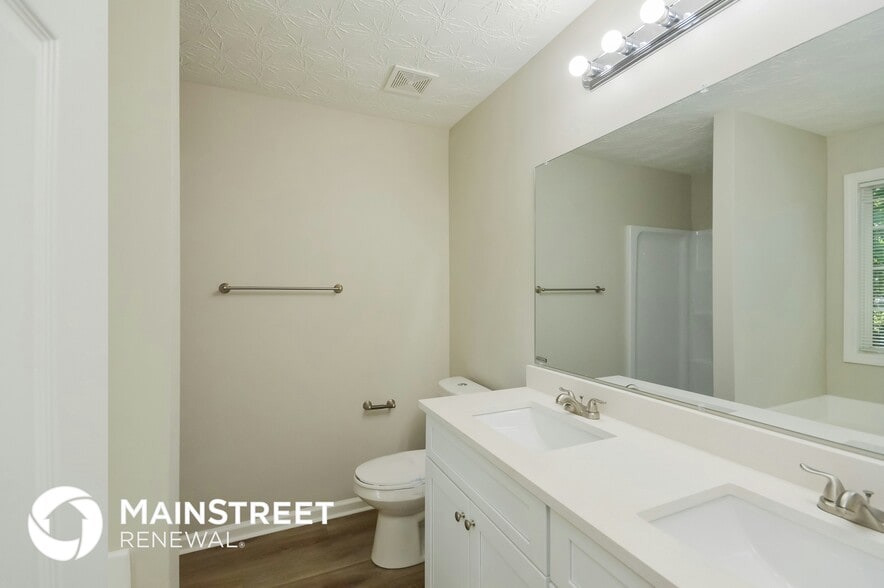 Building Photo - 151 Longstreet Ct