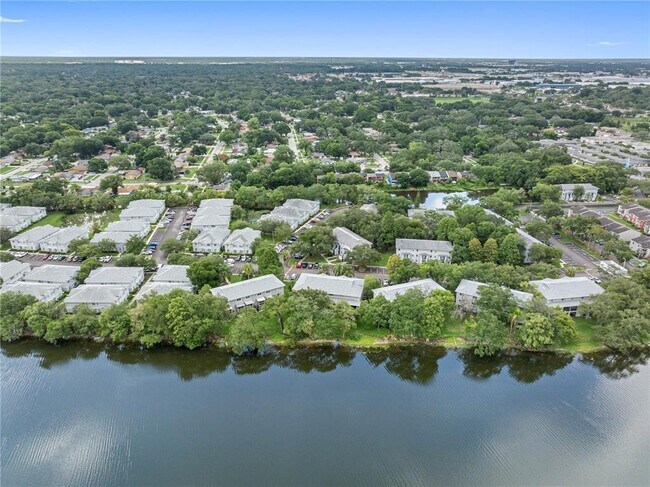 Building Photo - 7200 E Bank Dr