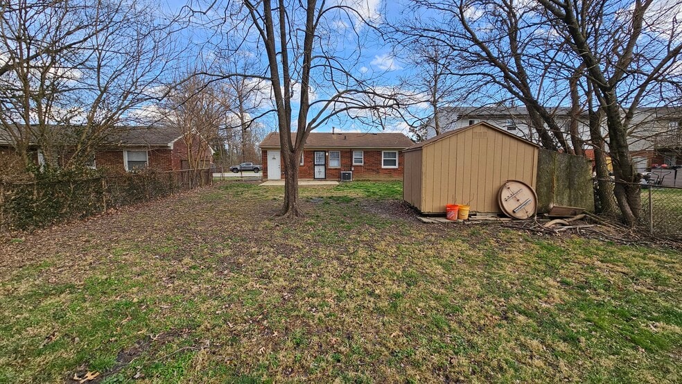 Backyard - 5219 Garden Green Way