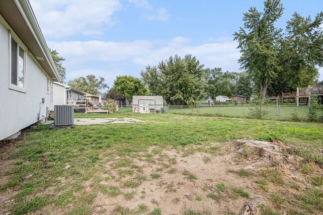 Building Photo - 3 bed 2 bath Yutan Home For Rent