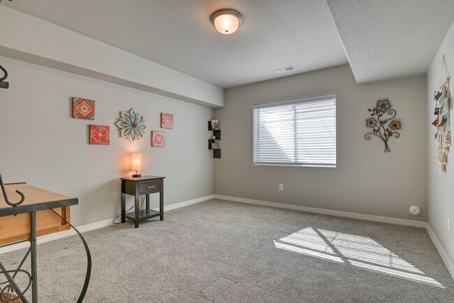 Building Photo - Corner Lot Rancher Located in Paint Brush ...