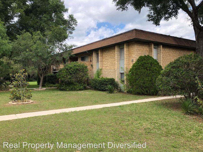 Building Photo - 1302 NE 33rd Ave