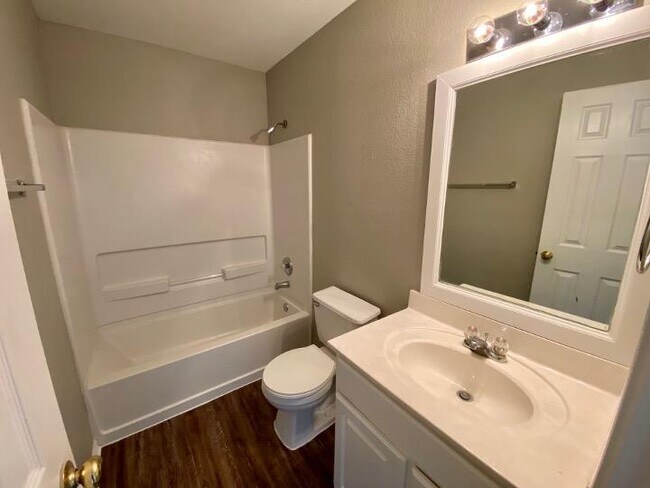 Building Photo - 17817 Majestic Elm Ln