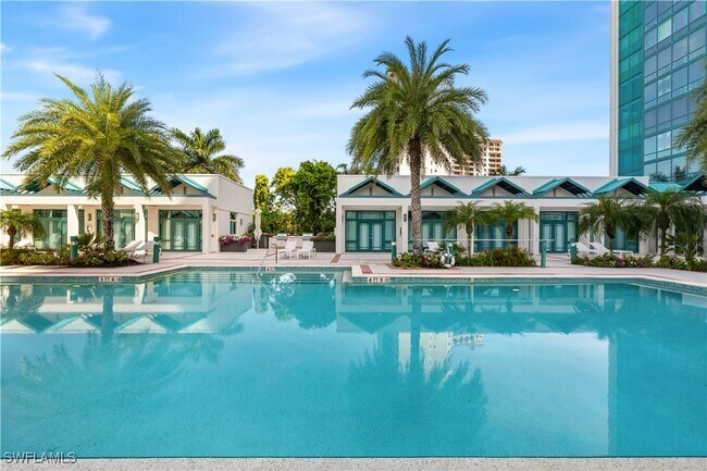 Building Photo - 7515 Pelican Bay Blvd