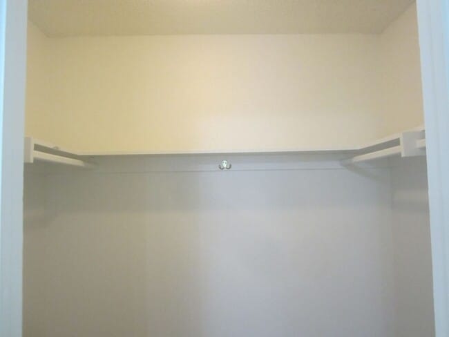 Building Photo - Immaculate 2 Bedroom Loma Linda Duplex