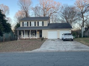 Building Photo - 6016 Loch Arbor Ln