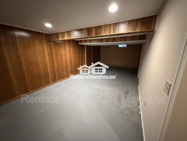 Building Photo - 4513 Sipple Ave