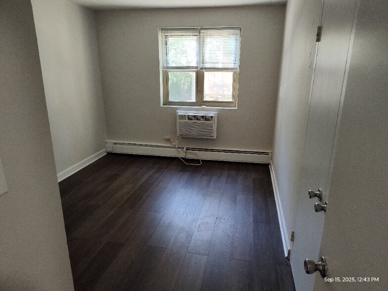 Building Photo - 7301 Ridge