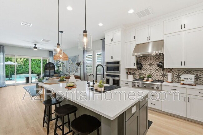 Building Photo - 3429 E Pinto Dr