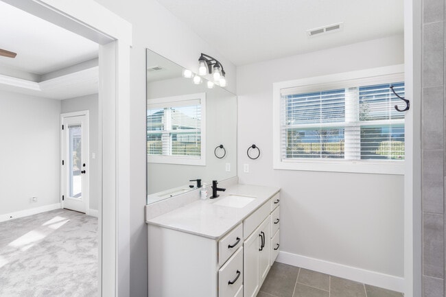 Building Photo - 4914 Glide Cv