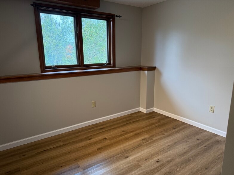 Building Photo - 1478 Stafford Rd