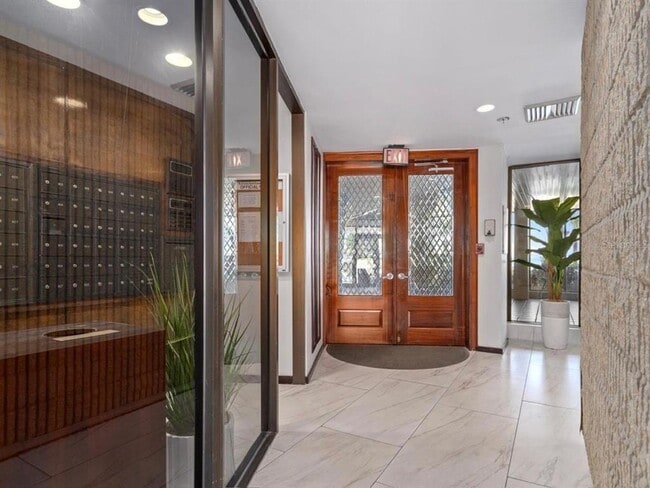 Building Photo - 1600 Gulf Blvd