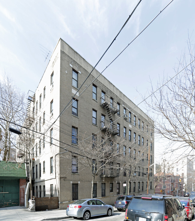 Building Photo - 4040-4044 Carpenter Ave