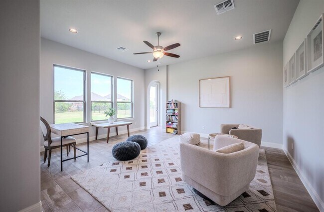 Building Photo - 227 Dally Ct