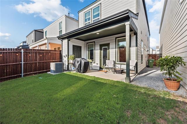 Building Photo - 3225 Hampton Dr