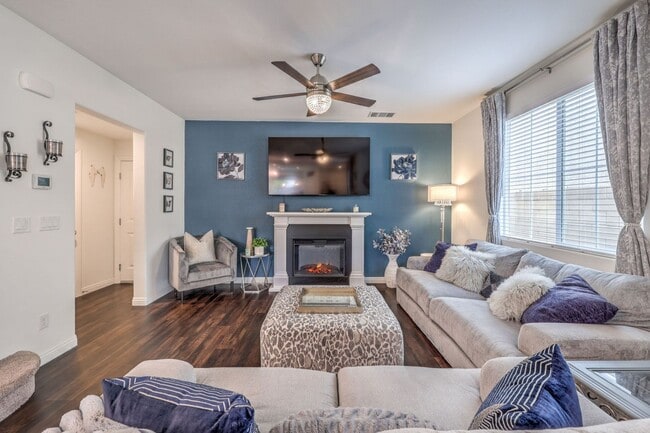 Building Photo - Stunning Skye Canyon Home in gated community with Loft & Upgrades