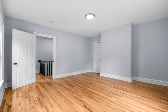 Building Photo - 337 S Windham Rd