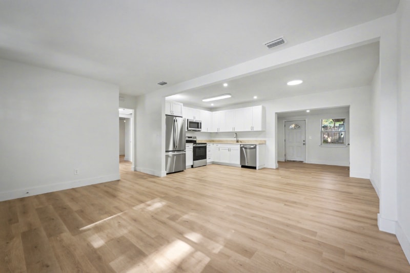 Building Photo - 5827 Ansley St