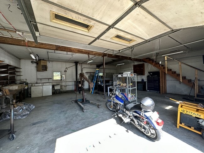 Building Photo - 6131 N 450 W