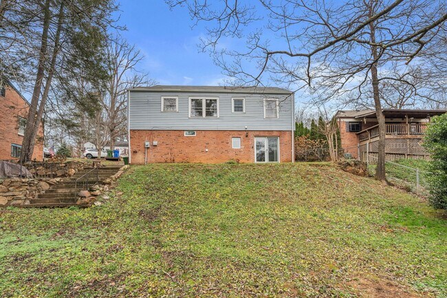 Building Photo - East AVL - Newly Renovated Older Home Featuring Garage and Bonus Room