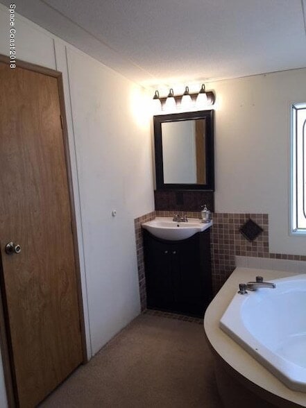 Building Photo - 1617 Ridge Dr