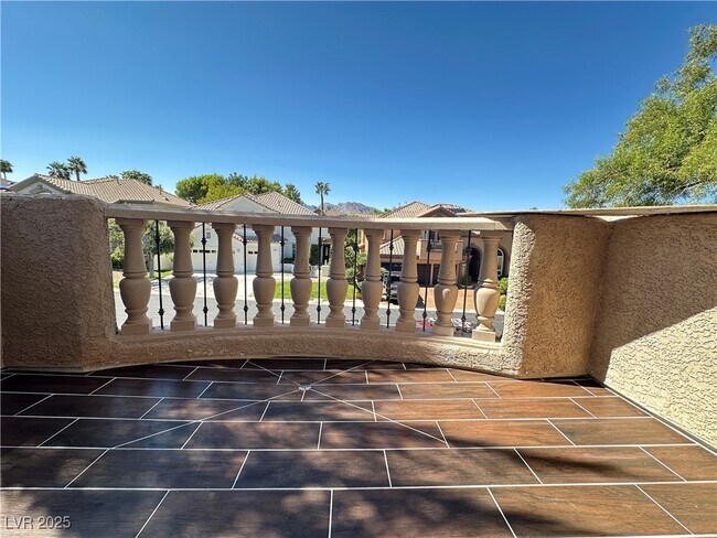 Building Photo - 1828 Dolce Dr