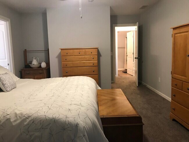 Building Photo - 2119 Meadowsweet Pkwy