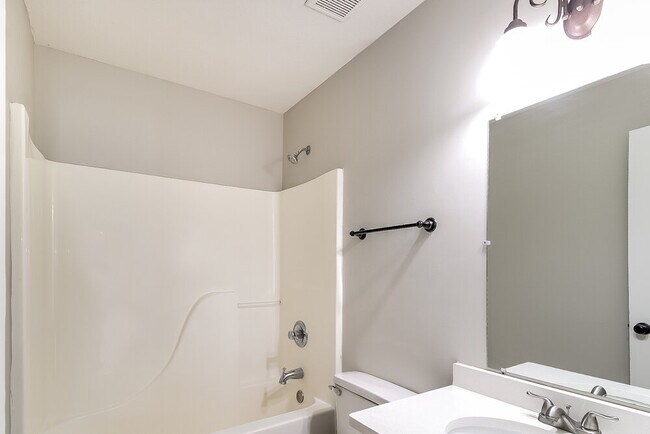 Building Photo - 4298 Arabella Dr