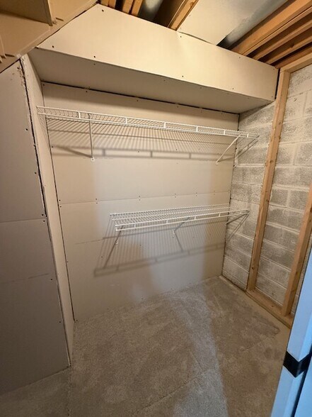 Building Photo - 3028 Pondsford Dr