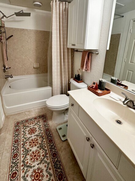 Building Photo - 8539 Gate Pkwy W