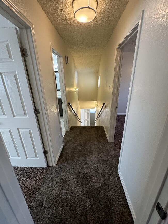 Building Photo - 1506 Jefferis Ave