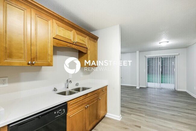 Building Photo - 3 Bedroom Pet-Friendly Home in Union City, GA with Main Street Renewal