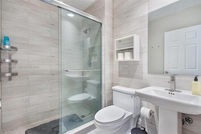 Building Photo - 920 SW 9th St