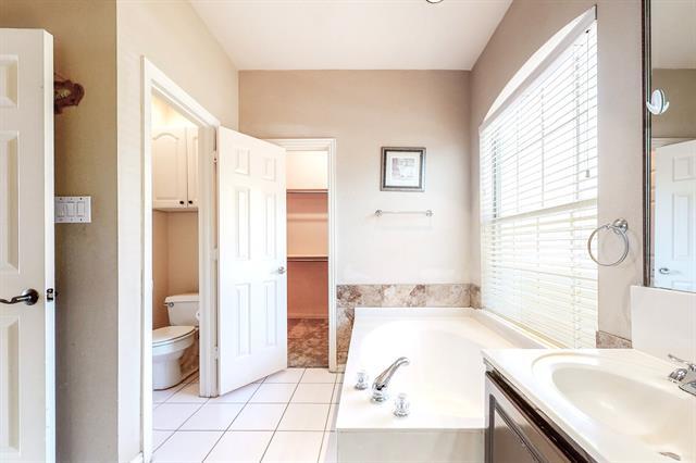 Building Photo - 119 Parkhurst Ln