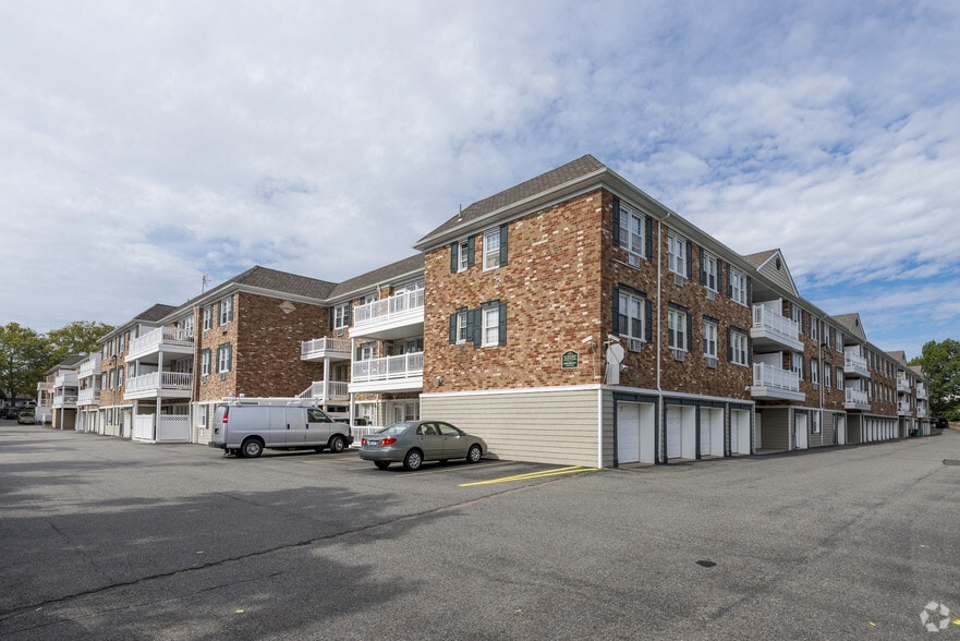 Fairfield Courtyard At Hewlett 6369 Prospect Ave Hewlett NY 11557