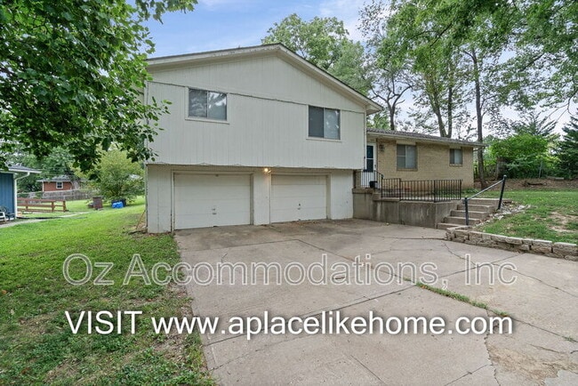 Building Photo - 1606 N 63 Pl