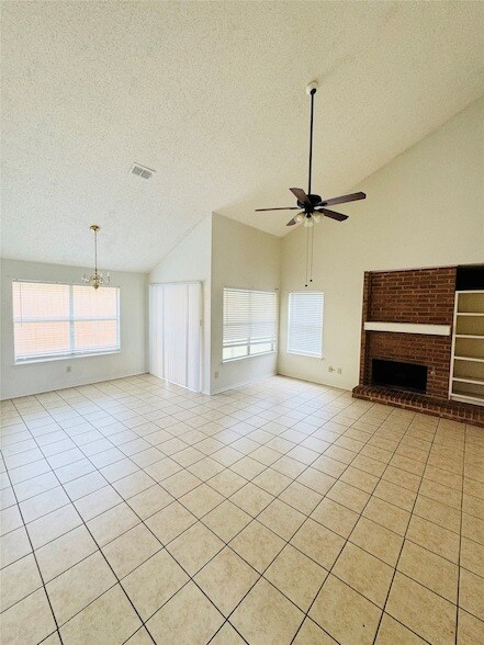 Building Photo - 1506 Shalain Dr